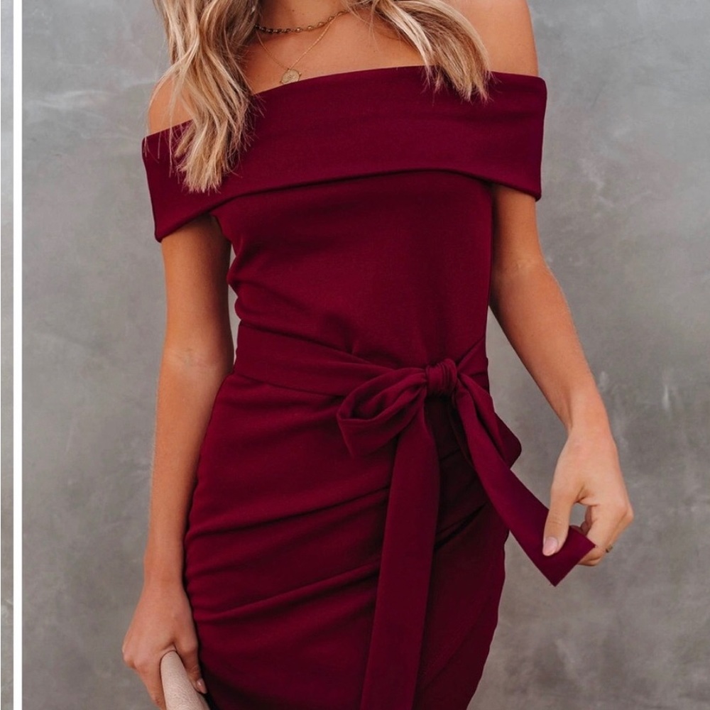 Maroon VICI dress - Picture 2 of 3